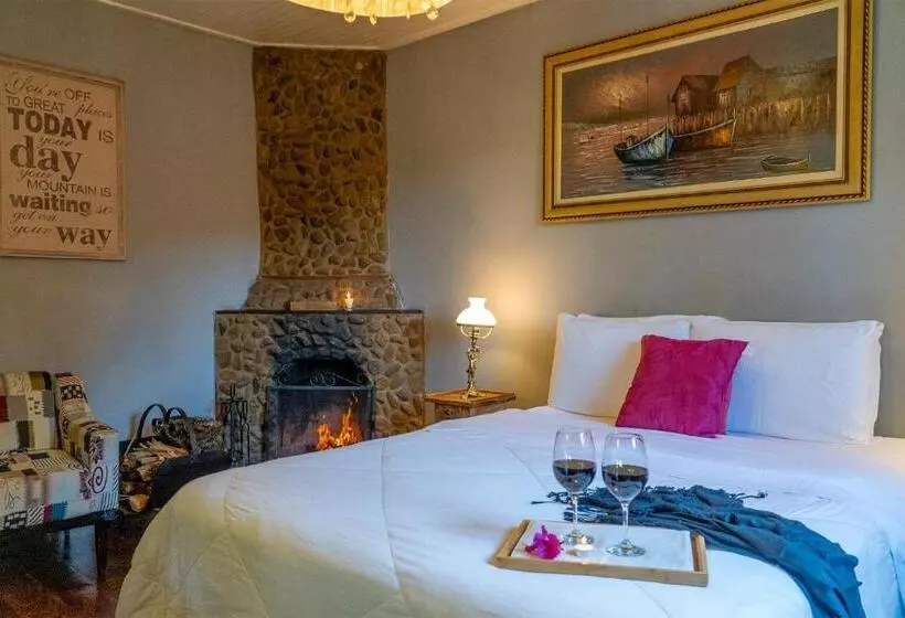 Majatalo Pousada Refúgio Das Aves