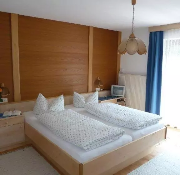 Pension Holzmann