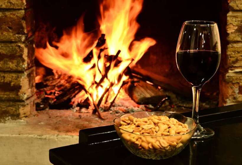 هاستل Hostal Riviera Sucre