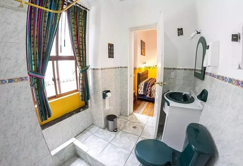 Retkeilymaja Hostal Riviera Sucre