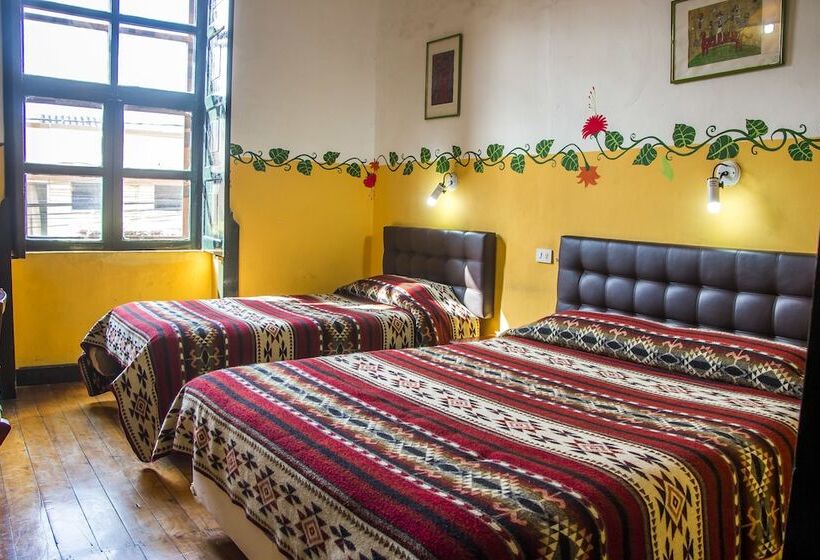 هاستل Hostal Riviera Sucre