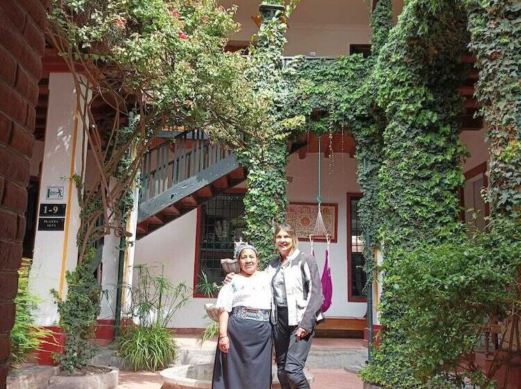 هاستل Hostal Riviera Sucre