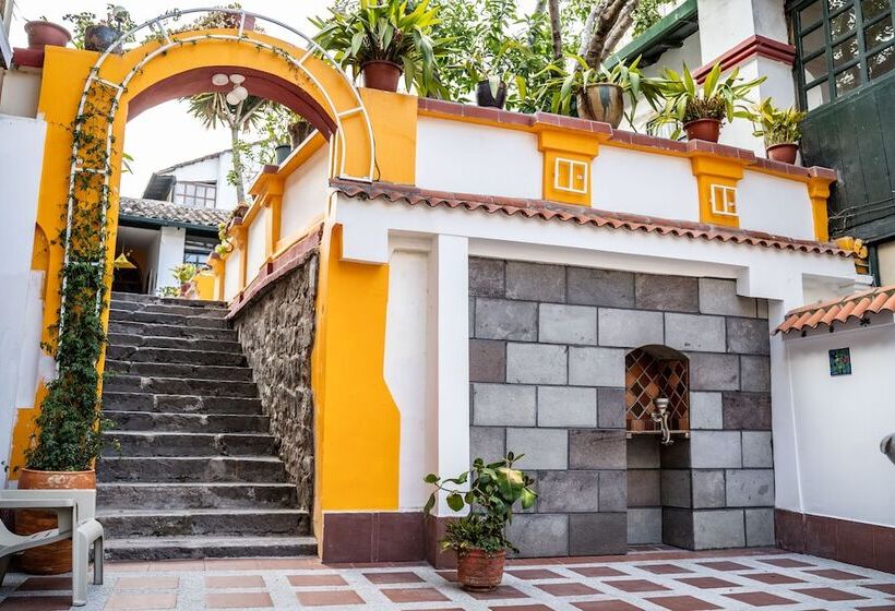 هاستل Hostal Riviera Sucre