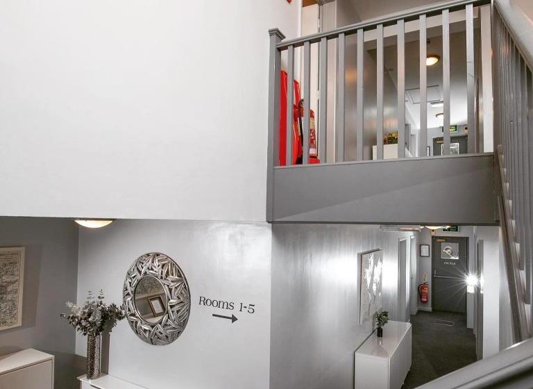 فندق صغير The Cock Inn