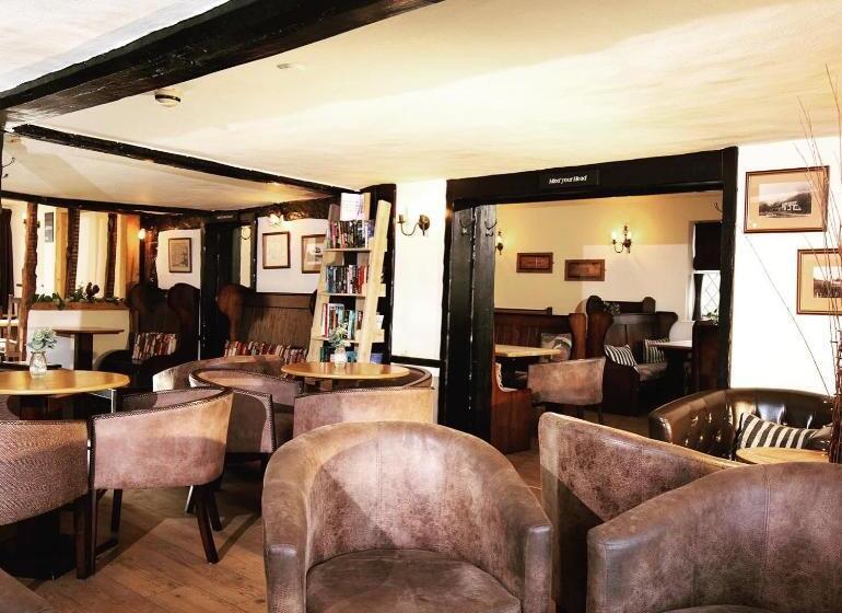 فندق صغير The Cock Inn