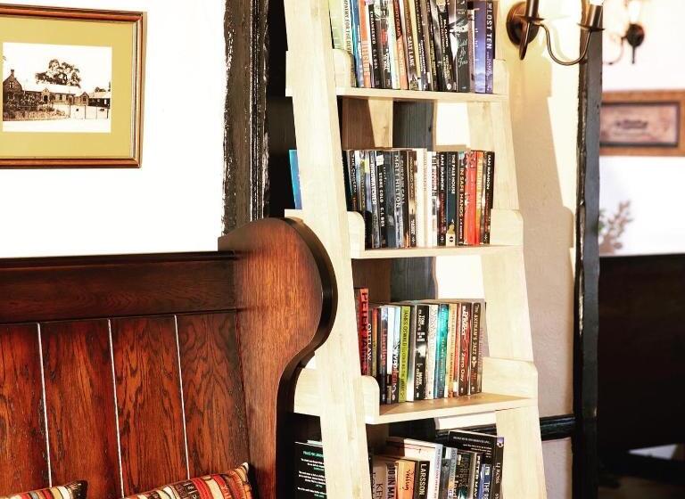 فندق صغير The Cock Inn