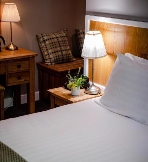 فندق صغير The Golden Lion, Newport, Pembrokeshire