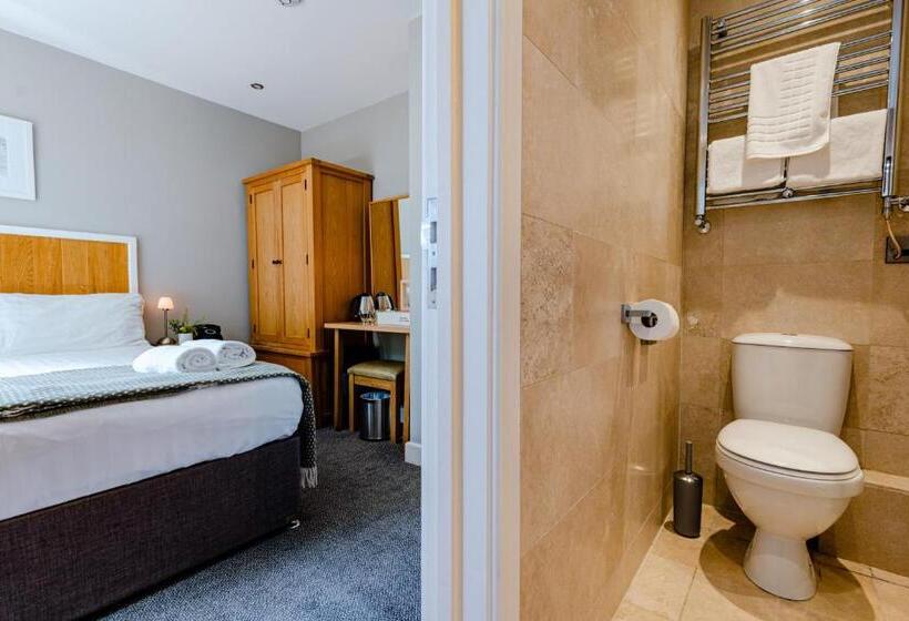 فندق صغير The Golden Lion, Newport, Pembrokeshire