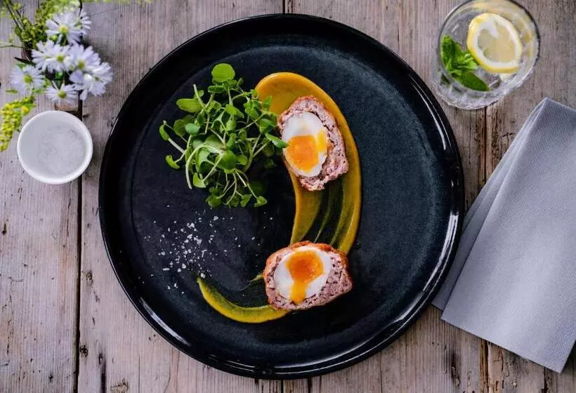 Retkeilymaja The Golden Lion, Newport, Pembrokeshire