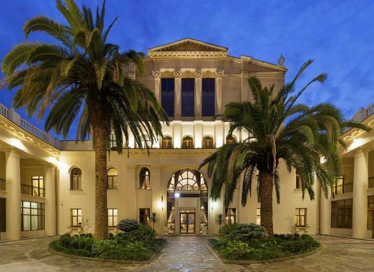 Amra Park Hotel & Spa