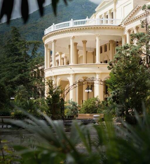 Amra Park Hotel & Spa