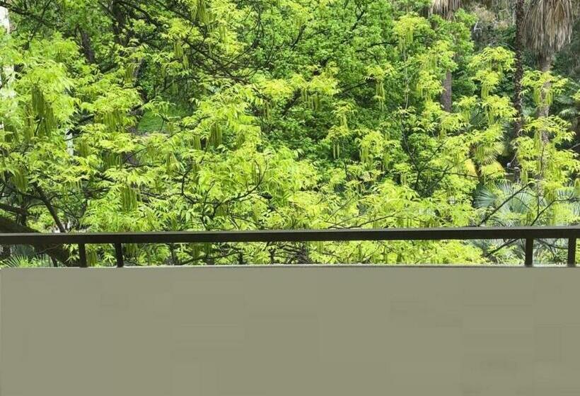 Amra Park Hotel & Spa