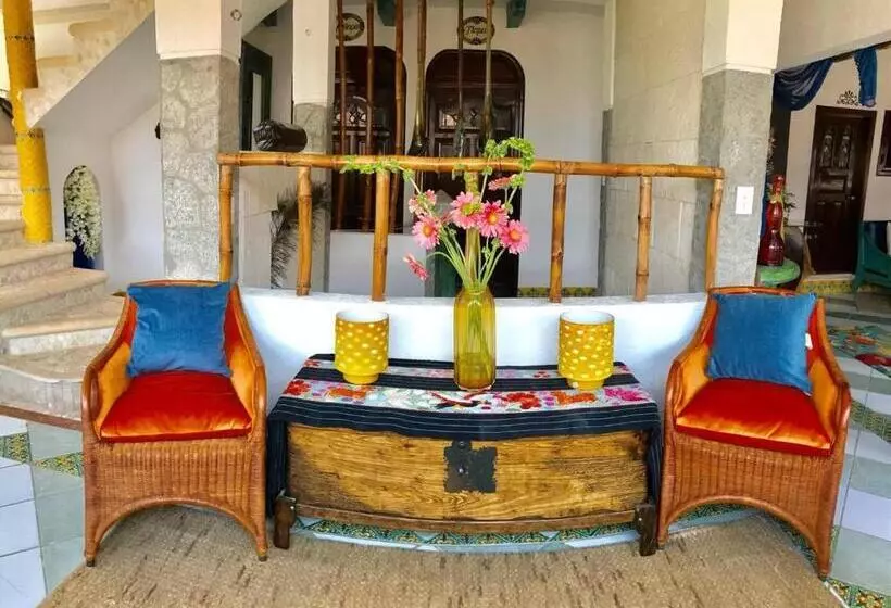 Casa Jaguar Hotel & Boutique