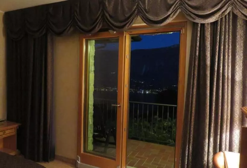 Hotelli Villa Selene