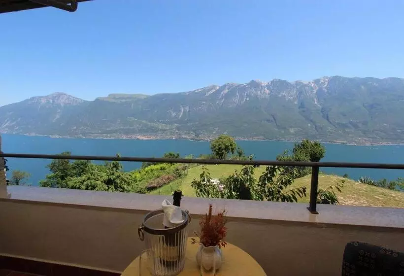 Hotelli Villa Selene