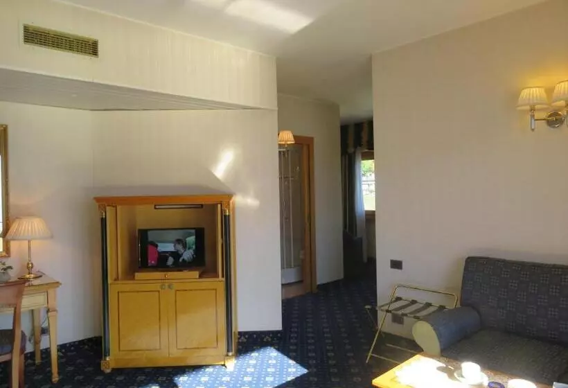 Hotelli Villa Selene