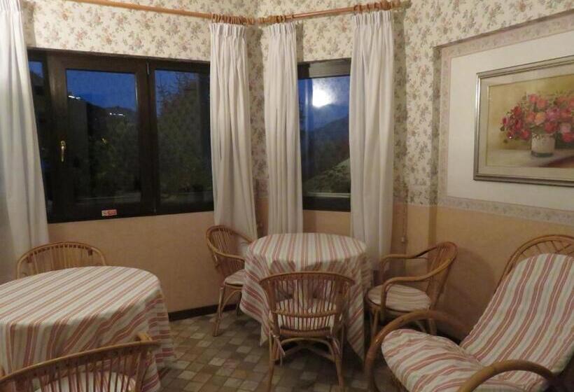 Отель Villa Selene