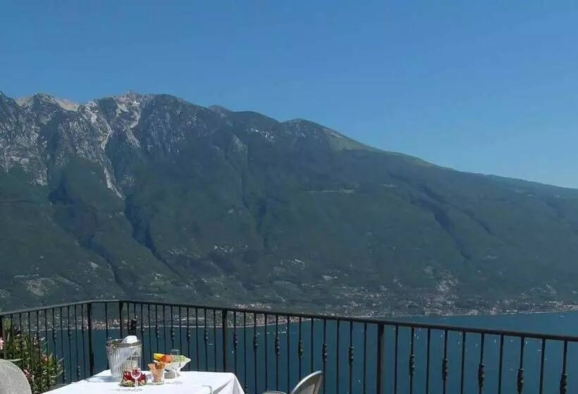 Hotelli Villa Selene