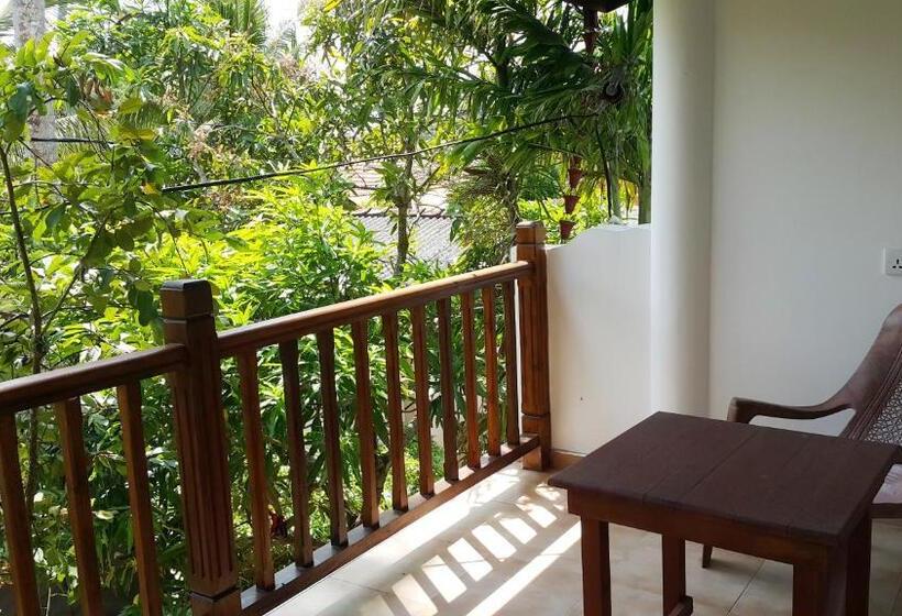 פנסיון Soorya Guest Mirissa