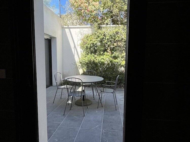 پانسیون Lafitenia Resort