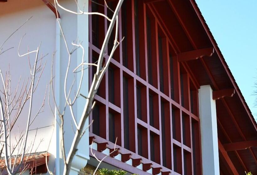 پانسیون Lafitenia Resort