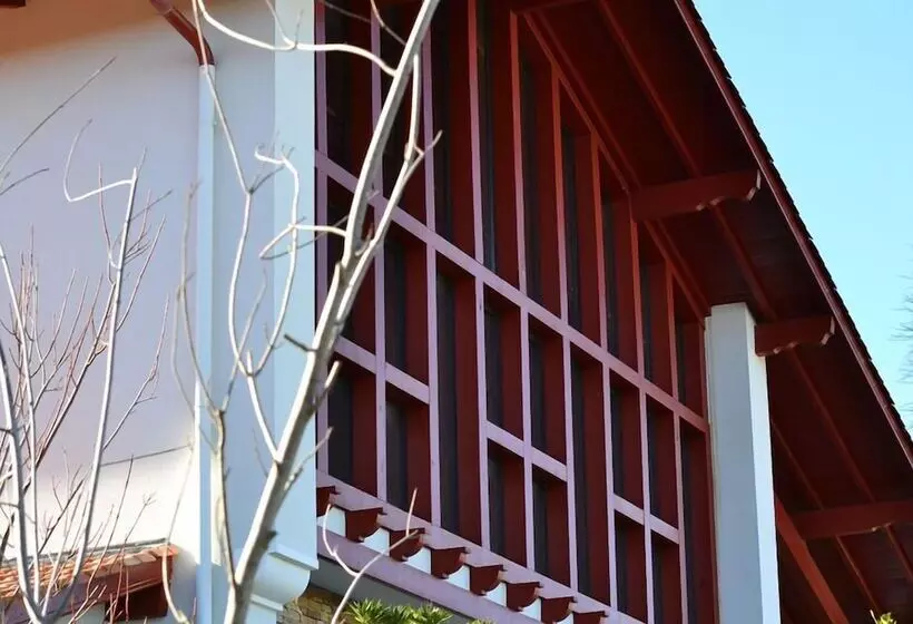 Majatalo Lafitenia Resort