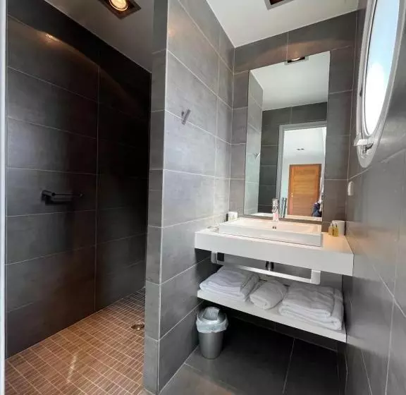 Majatalo Lafitenia Resort