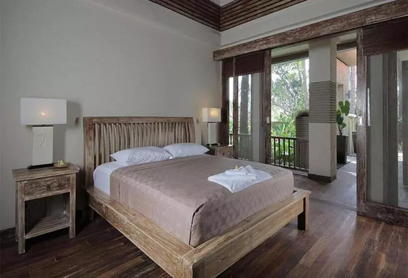 Majatalo Villa Rumah Pantai Bali