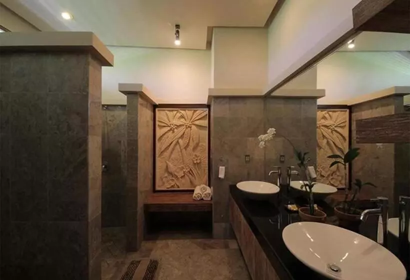 Majatalo Villa Rumah Pantai Bali