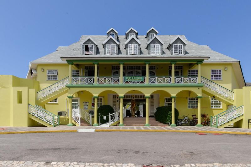 Sandcastles Deluxe Beach Resort