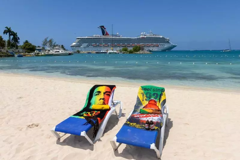 Sandcastles Deluxe Beach Resort