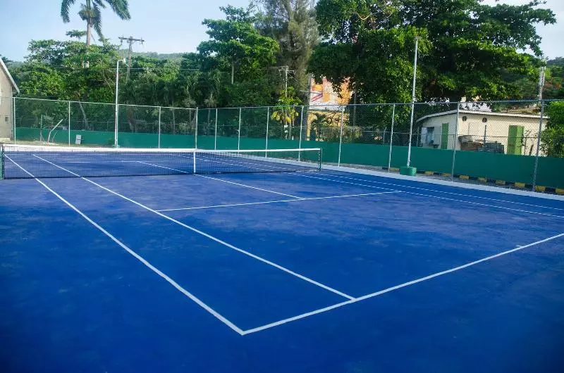 Sandcastles Deluxe Beach Resort