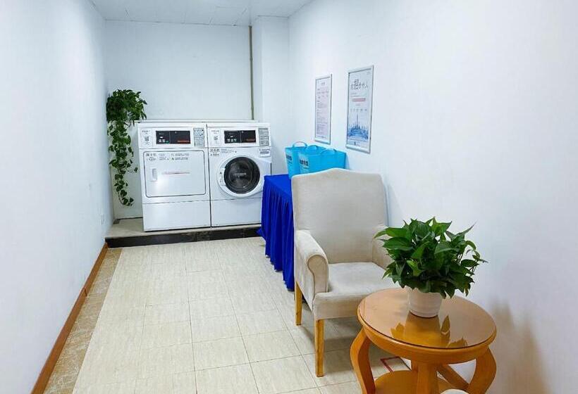 Vienna Hotel Shenzhen Longgang Ainan Road