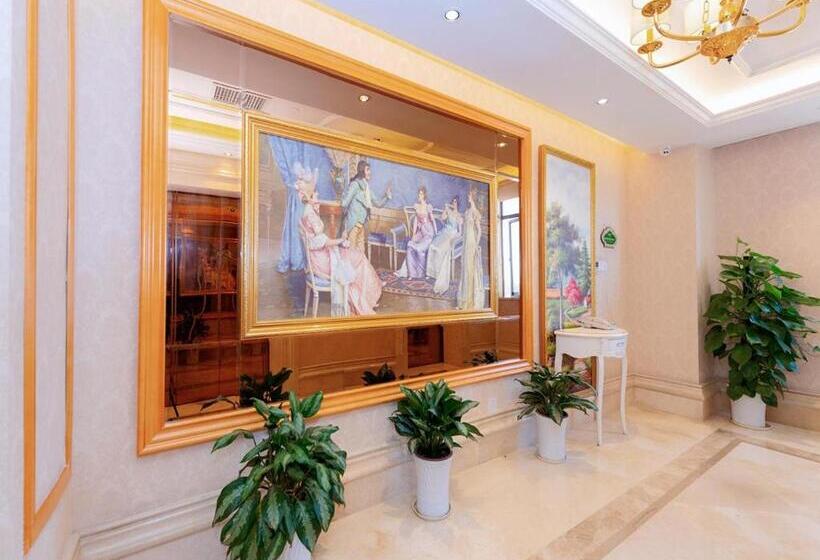 Vienna Hotel Shenzhen Longgang Ainan Road