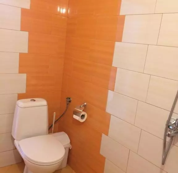 هاستل Family Hotel Perla