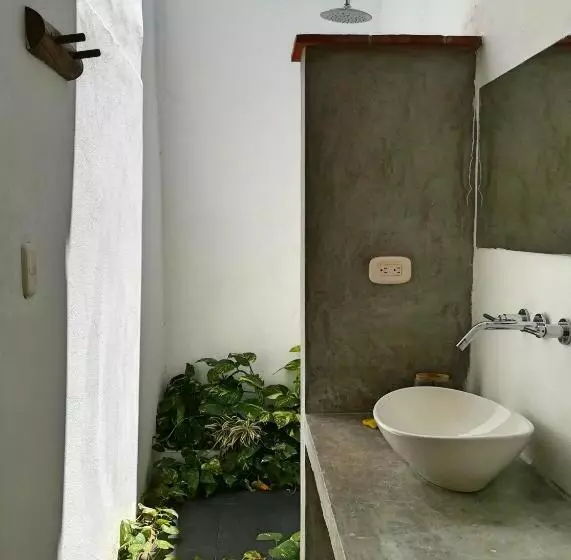 ベッドアンドブレックファースト La Casa De Hercilia Boutique