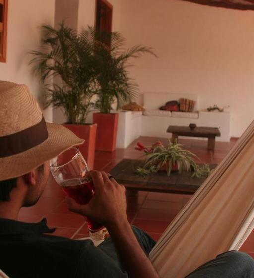 تختخواب و صبحانه La Casa De Hercilia Boutique