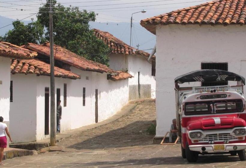 تختخواب و صبحانه La Casa De Hercilia Boutique