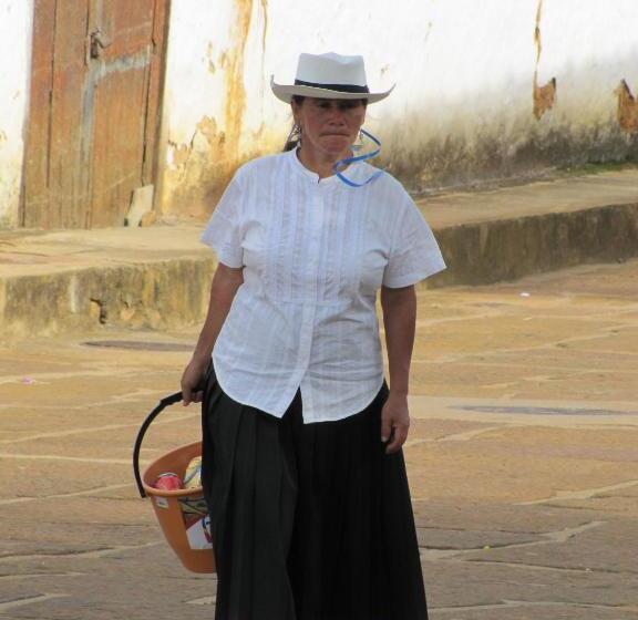 تختخواب و صبحانه La Casa De Hercilia Boutique