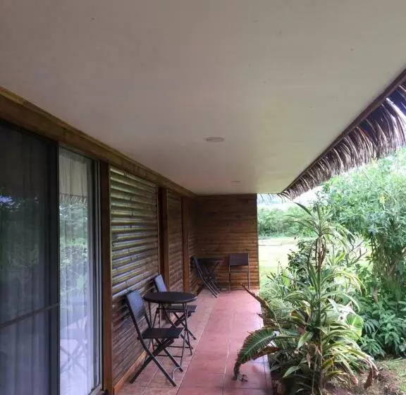 Hare Henua Bed & Breakfast