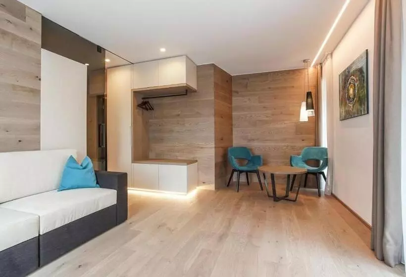 Hotelli Gasthof Sonne Ohg