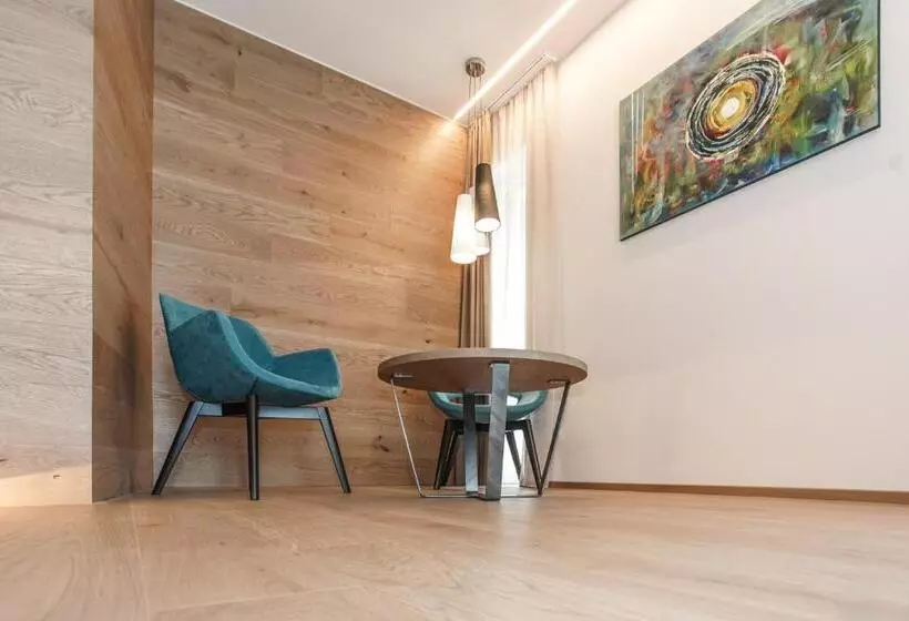 Hotelli Gasthof Sonne Ohg