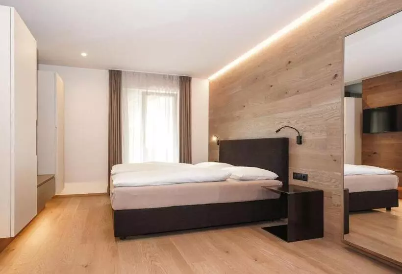 Hotelli Gasthof Sonne Ohg