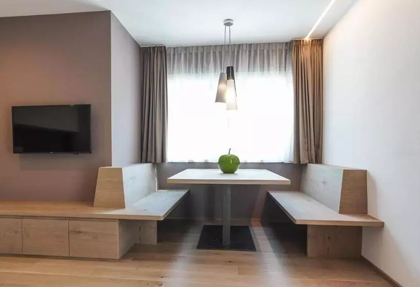 Hotelli Gasthof Sonne Ohg