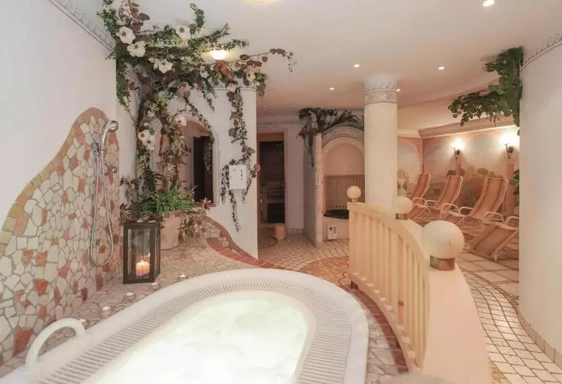 Hotelli Gasthof Sonne Ohg