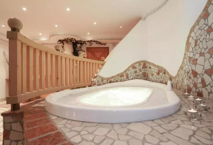 Hotelli Gasthof Sonne Ohg