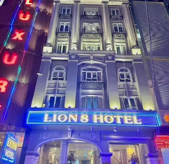 هتل Lion 8
