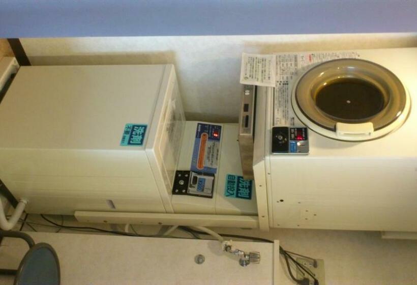 בית מלון כפרי New Budget Sapporo