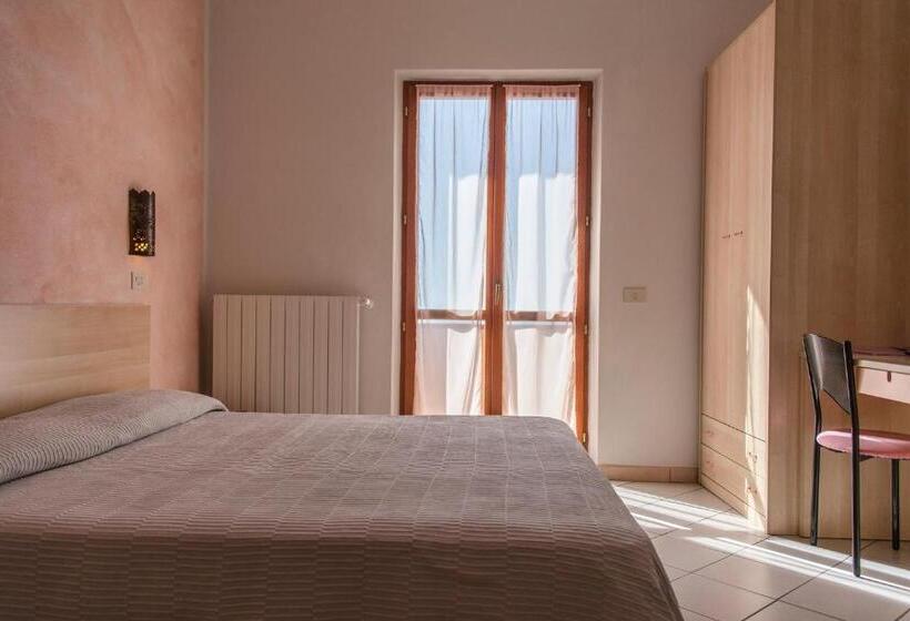 בית מלון כפרי Villa Rita