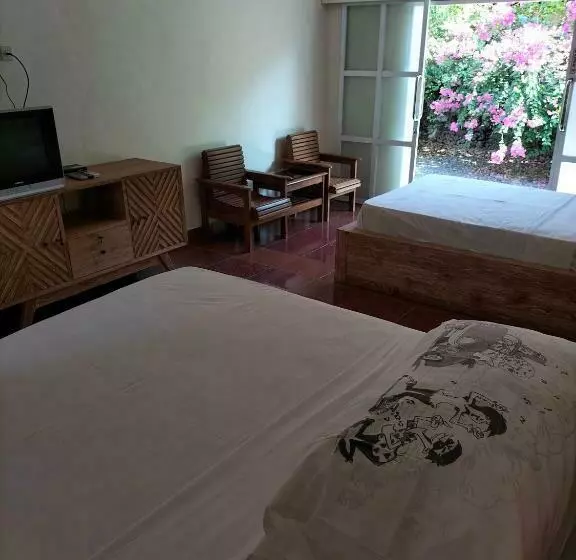 リゾートホテル Seaside Lovina